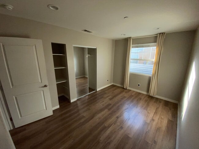 Foto del edificio - 5708 Colfax Ave