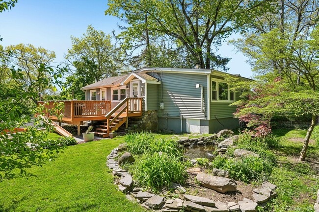 Building Photo - 59 Deer Trail S