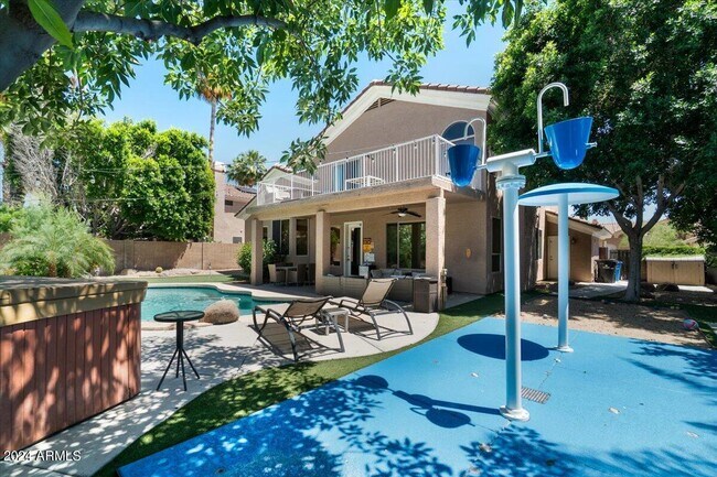 Building Photo - 5512 E Campo Bello Dr