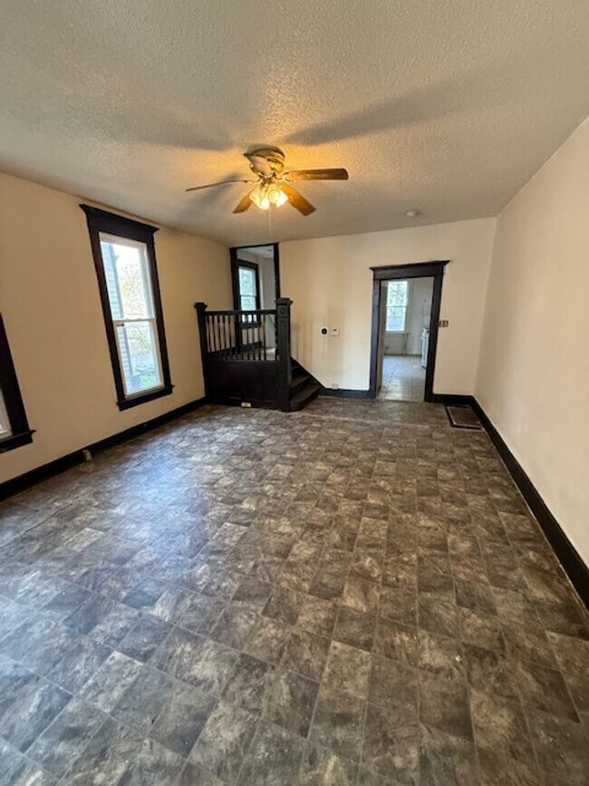 Foto del edificio - 205-207 West Oregon Street