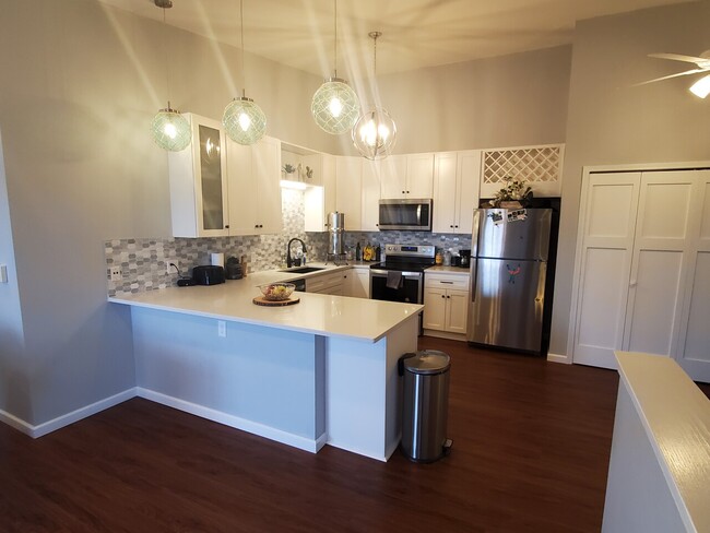 Building Photo - 652 Westfield Way