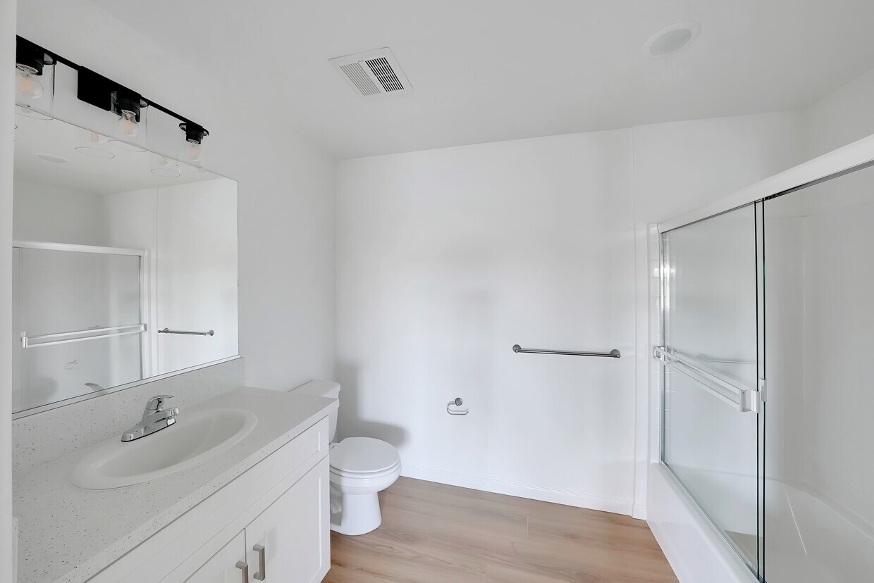 Foto principal - 287 Gholson Ave