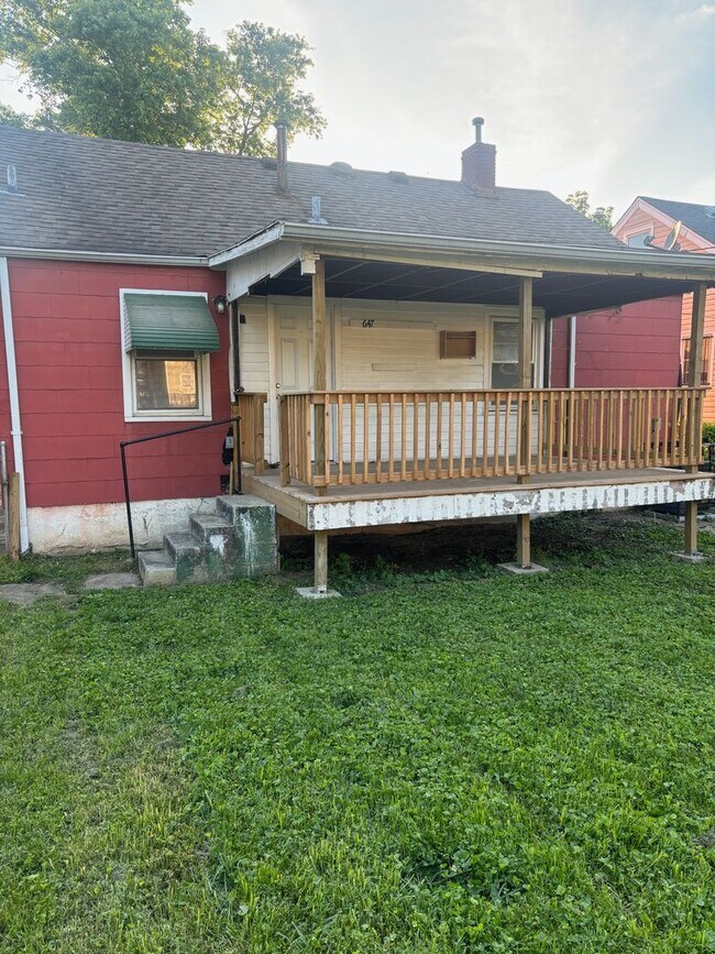 Building Photo - Newly remodeled home in Louisville KY