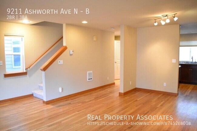 Foto del edificio - 9211 Ashworth Ave N