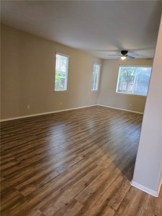 Building Photo - 31487 River Rock Ct