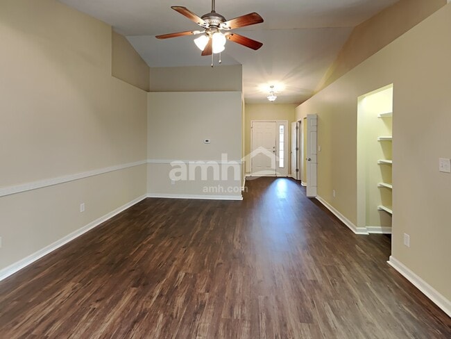 Foto del edificio - 148 Westridge Blvd