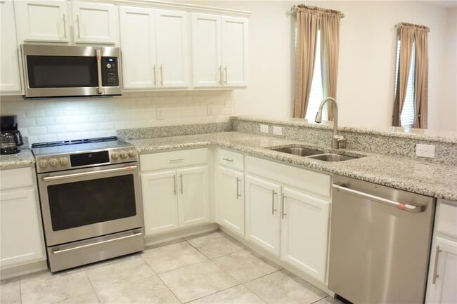 Foto del edificio - 1213 Grantham Dr