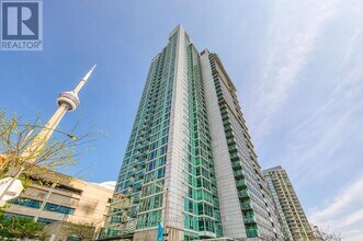 Building Photo - 81 Navy Wharf Ct