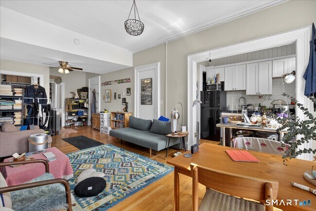 Building Photo - 29 Eld St