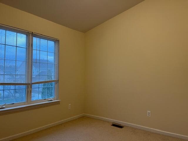 Building Photo - 1346 N Bay Dr