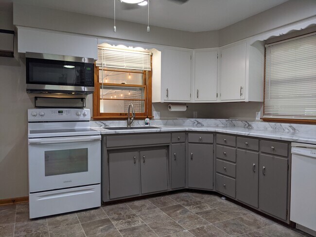 Foto del edificio - 710 8th St SW