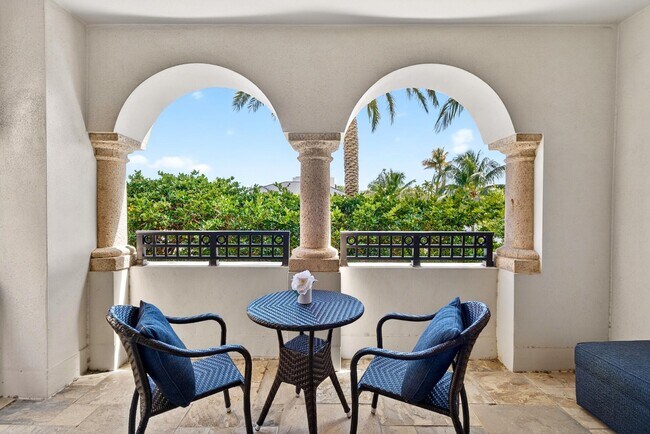 Foto del edificio - 2409 N Ocean Blvd