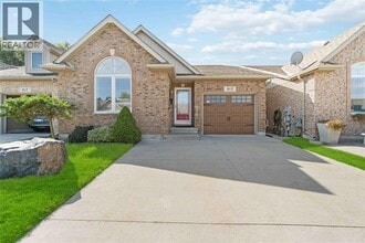 Building Photo - 815 Carriage Way