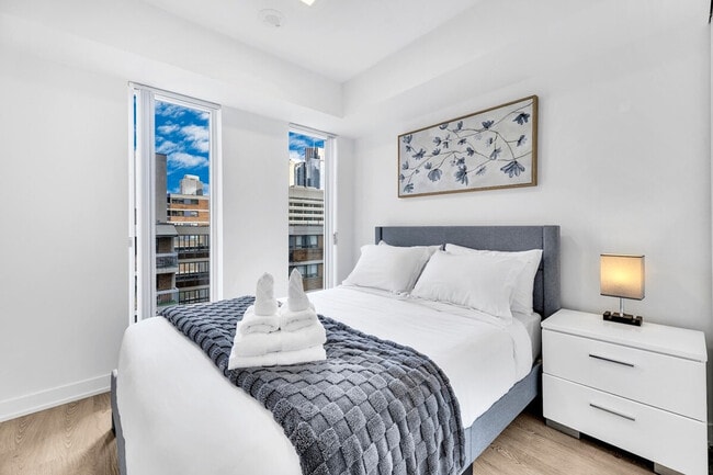 Photo du b&#226;timent - 50 McCaul St