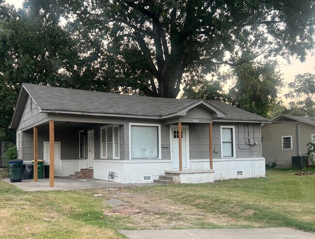 Building Photo - 4804 Alpha St