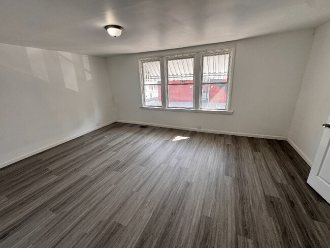 Building Photo - 1716 N 6th St