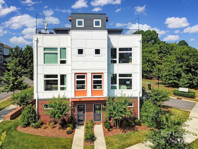 Building Photo - 111 W Poindexter Dr