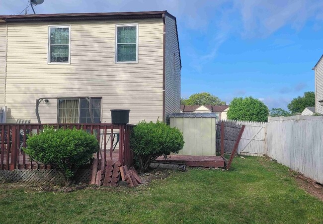 Building Photo - 81 Redbud Rd