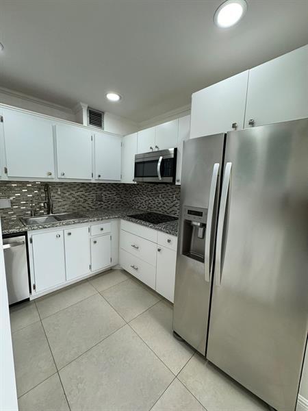 Building Photo - 1301 SW 134th Way