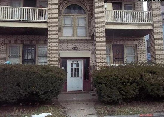 Primary Photo - 10805 Earle Ave