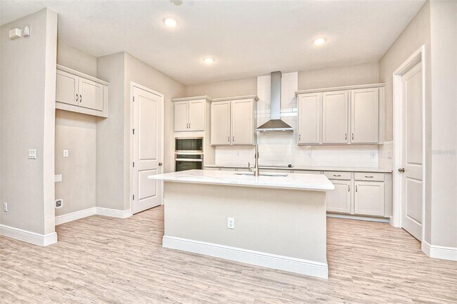 Foto del edificio - 6443 Cyrils Dr