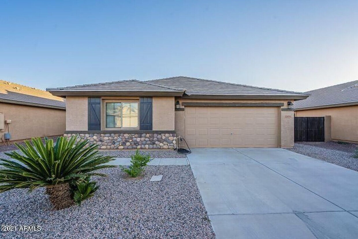 Foto principal - 1979 W Half Moon Cir
