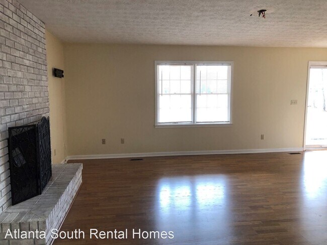 Foto del edificio - 3 br, 2 bath House - 761 Cedar Creek Road