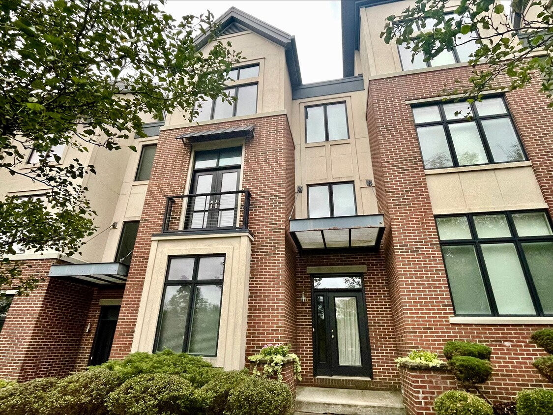 Foto principal - 117 N Howard St