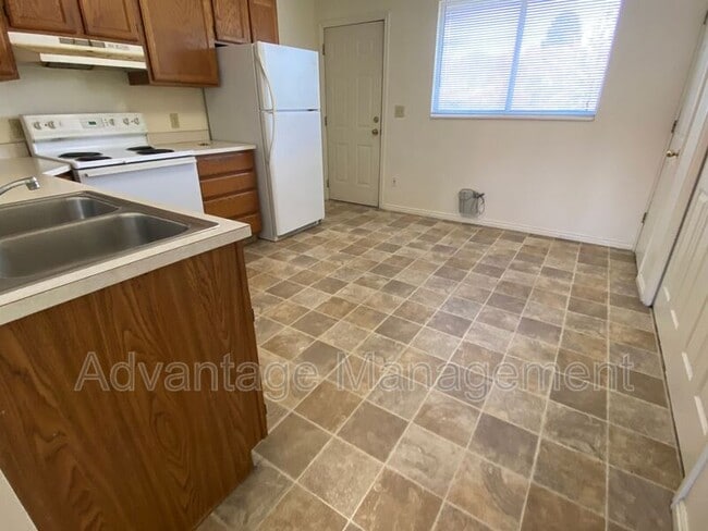 Building Photo - 2112 W 220 N