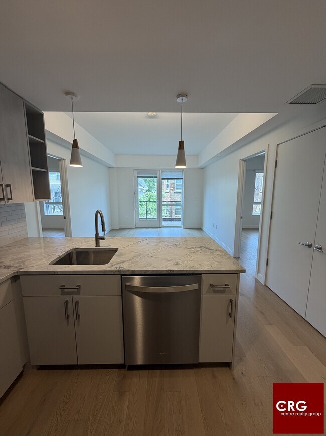 Building Photo - 54-55 Brighton Ave. Unit U203