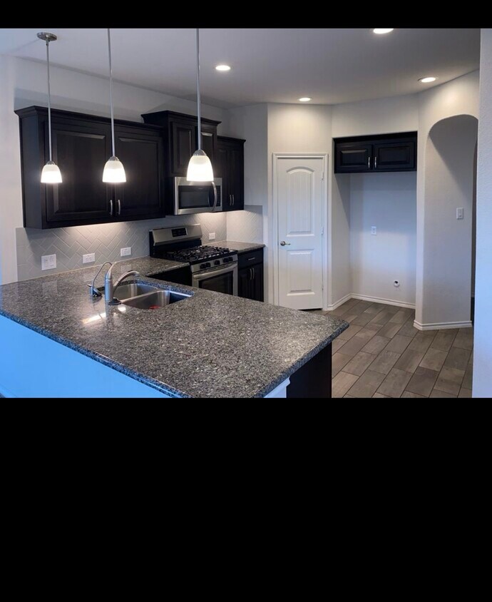 Foto principal - 10312 Lastrup Dr