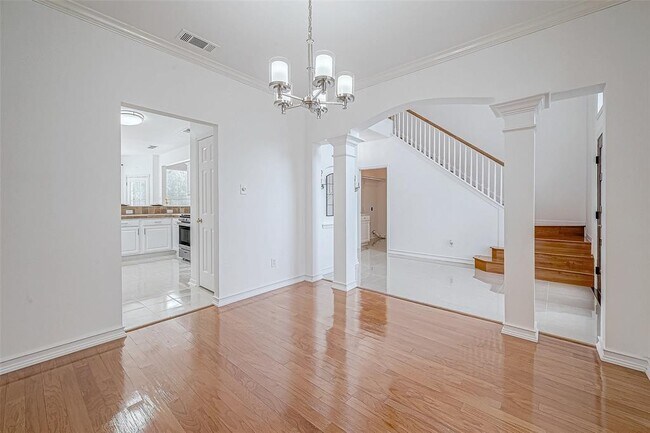 Foto del edificio - 6819 Oakbranch Manor Ln