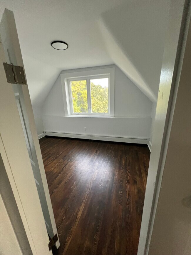 Foto del edificio - 195 Maple St