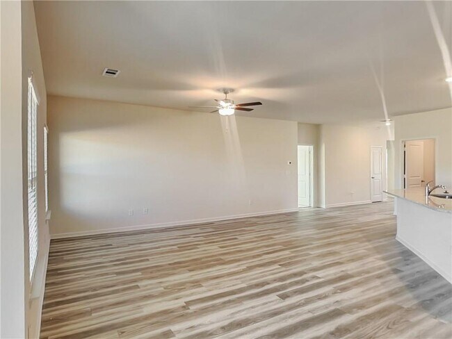 Foto del edificio - 1150 Amada Dr