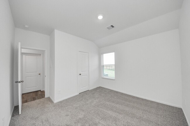 Building Photo - 6003 Bella Breeze Dr