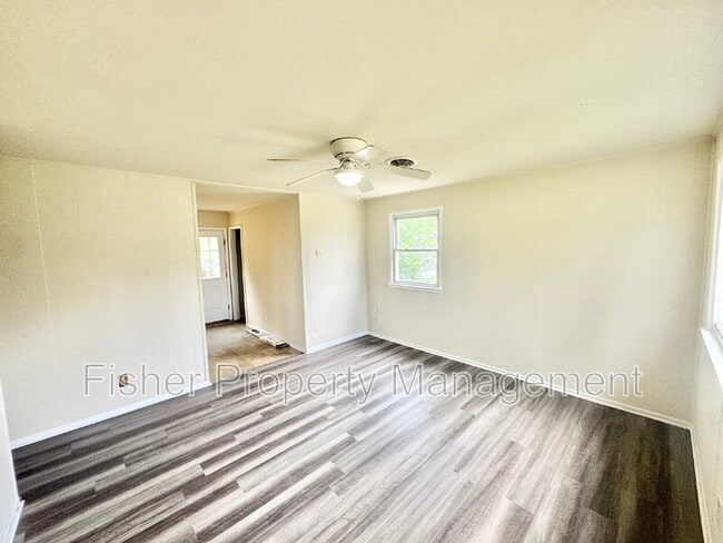 Building Photo - 2207 Beck Dr