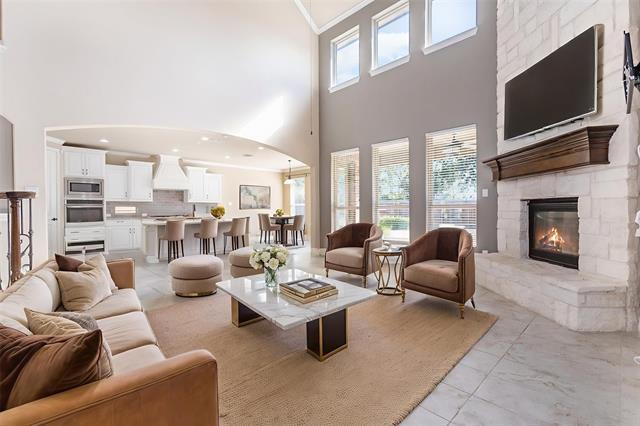 Foto del edificio - 14106 Summerwoods Ln