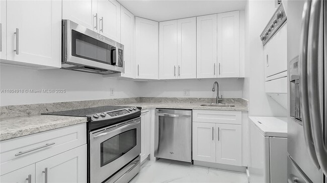 Building Photo - 7975 SW 86th St