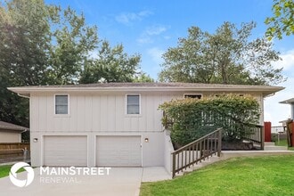 Building Photo - 509 NE 98th Terrace