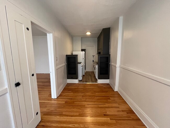Building Photo - Upperview Apartments