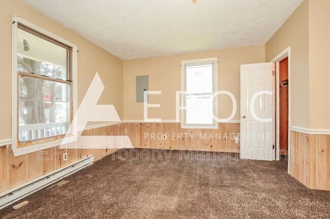 Foto del edificio - 921 NE 22nd St