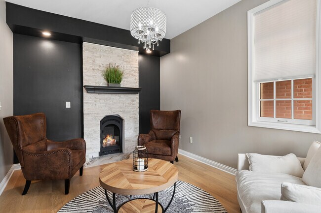 Building Photo - 4151 Royal Mews Cir