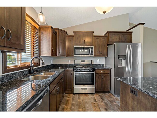 Foto del edificio - 7713 Lambert Cir NE