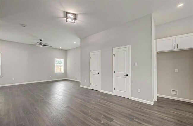 Foto del edificio - 7035 Goforth St