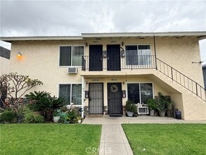 Building Photo - 1548 N 11th Ave