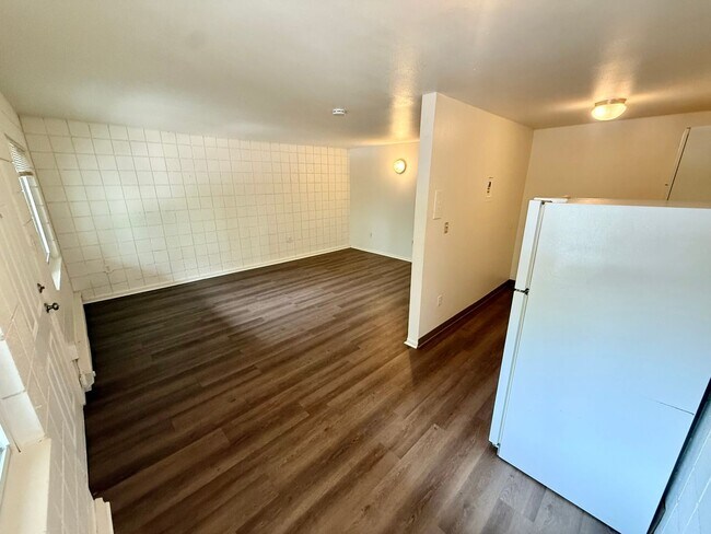 Foto del edificio - 509 S Bryan Ave