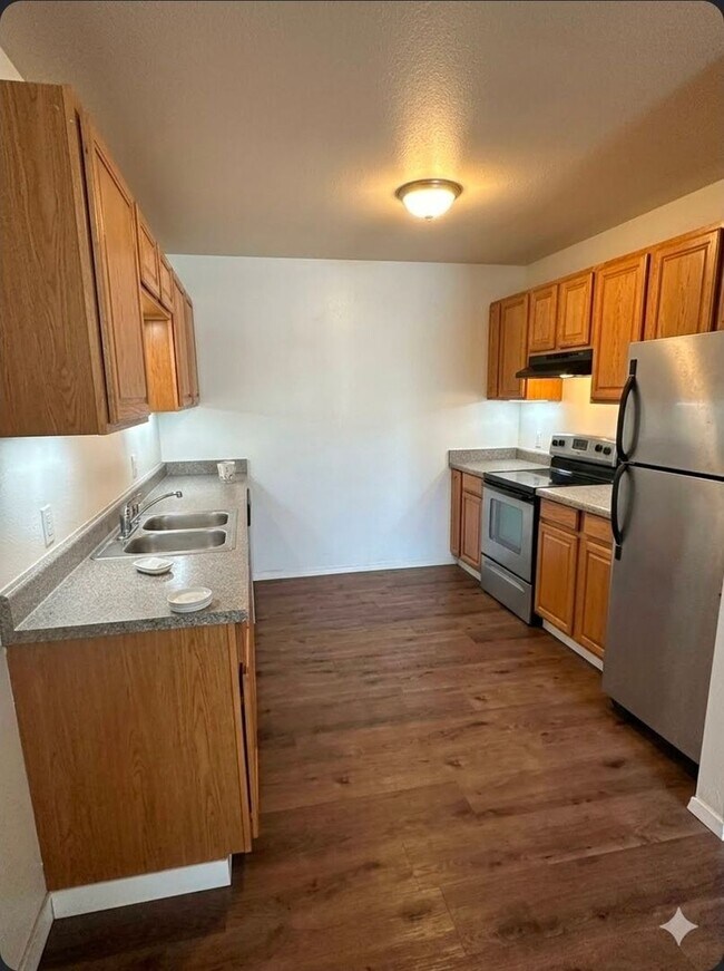 Foto del edificio - 7733 McDougal Ave NE
