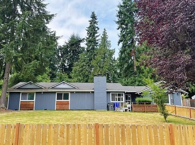 Foto del edificio - 4529 Crescent Ave