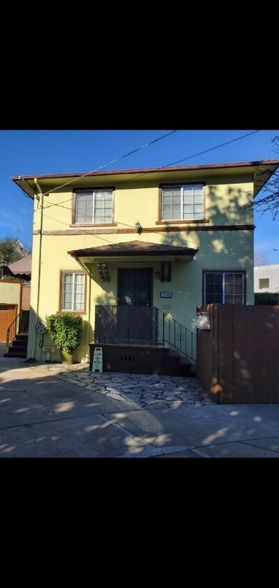 Front of unit - 1246 54th St