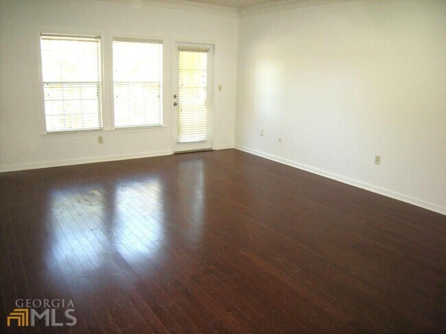 Foto del edificio - 2211 Westchester Ridge NE